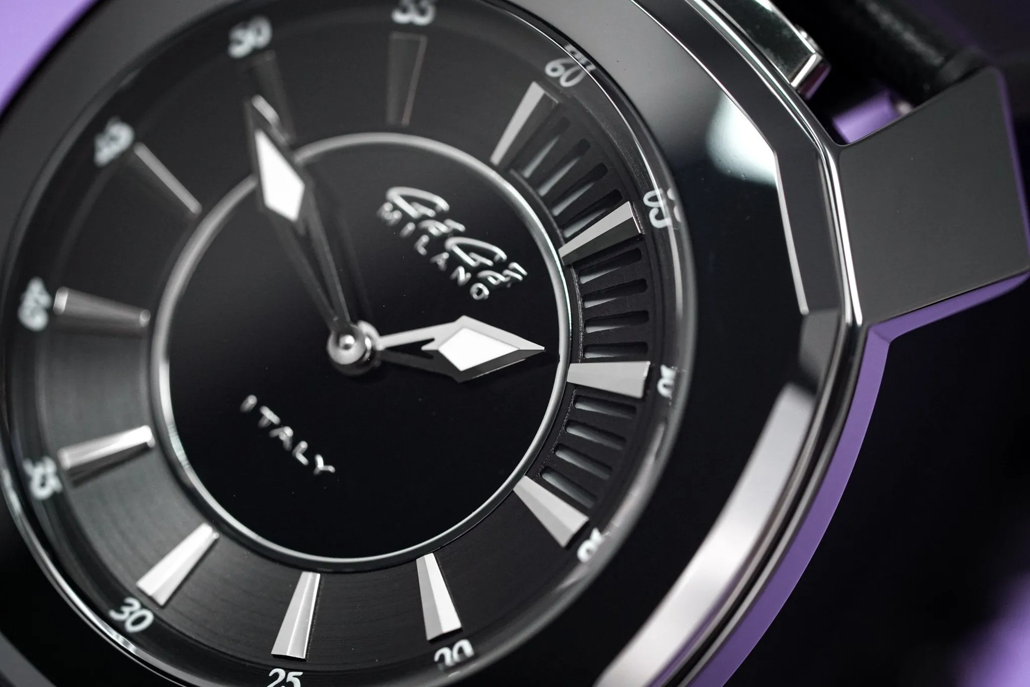 Gaga Milano Watch Frame_One Black Ceramic 7252.01