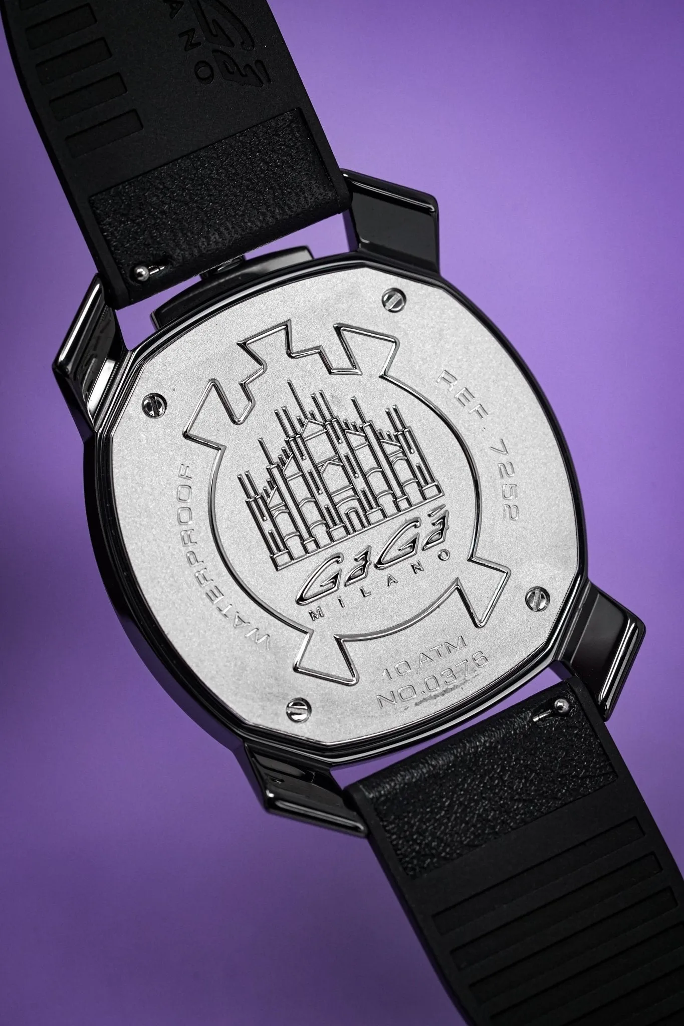 Gaga Milano Watch Frame_One Black Ceramic 7252.01