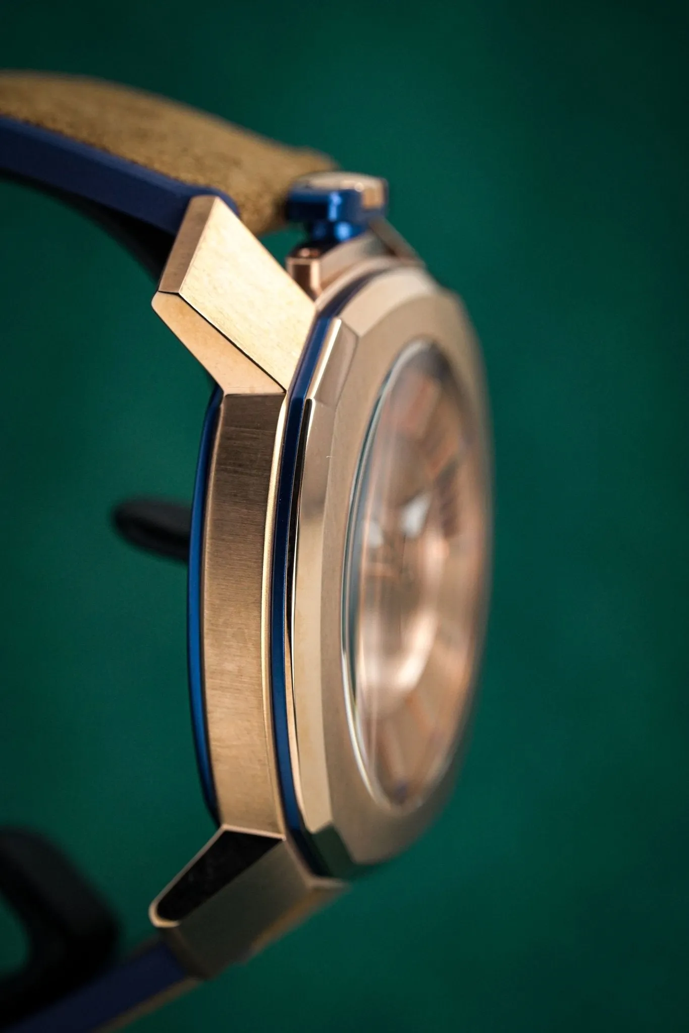 Gaga Milano Watch Frame_One Pink Gold 7051.01