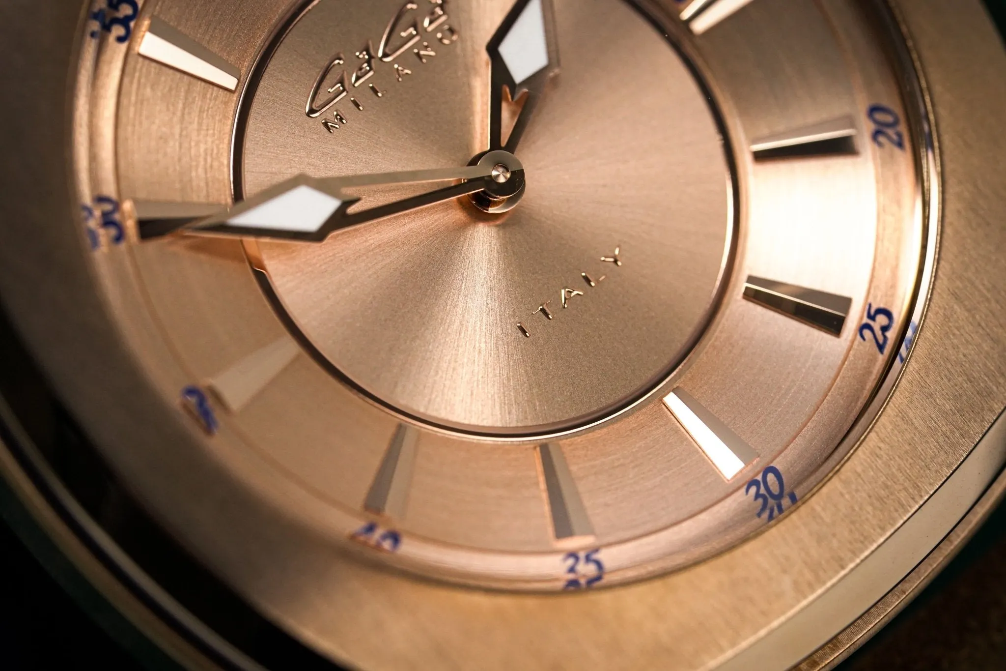 Gaga Milano Watch Frame_One Pink Gold 7051.01