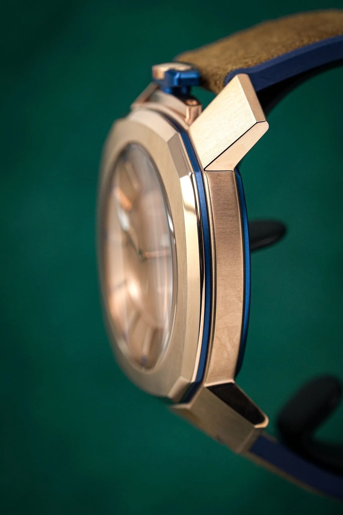 Gaga Milano Watch Frame_One Pink Gold 7051.01