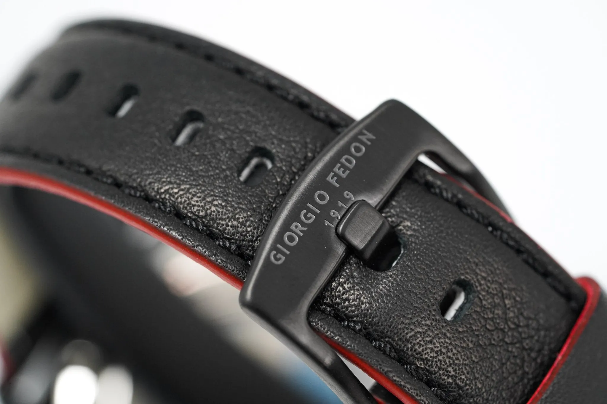 Giorgio Fedon Legend Red Black PVD GFCN003