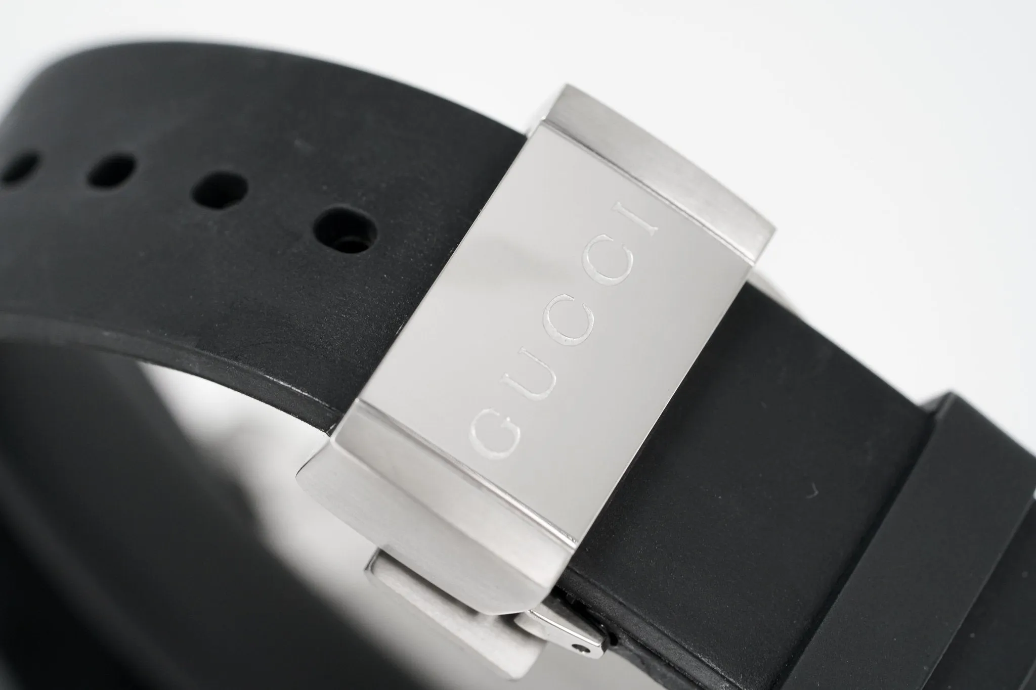 Gucci Watch Dive 40mm Snake Black YA136323