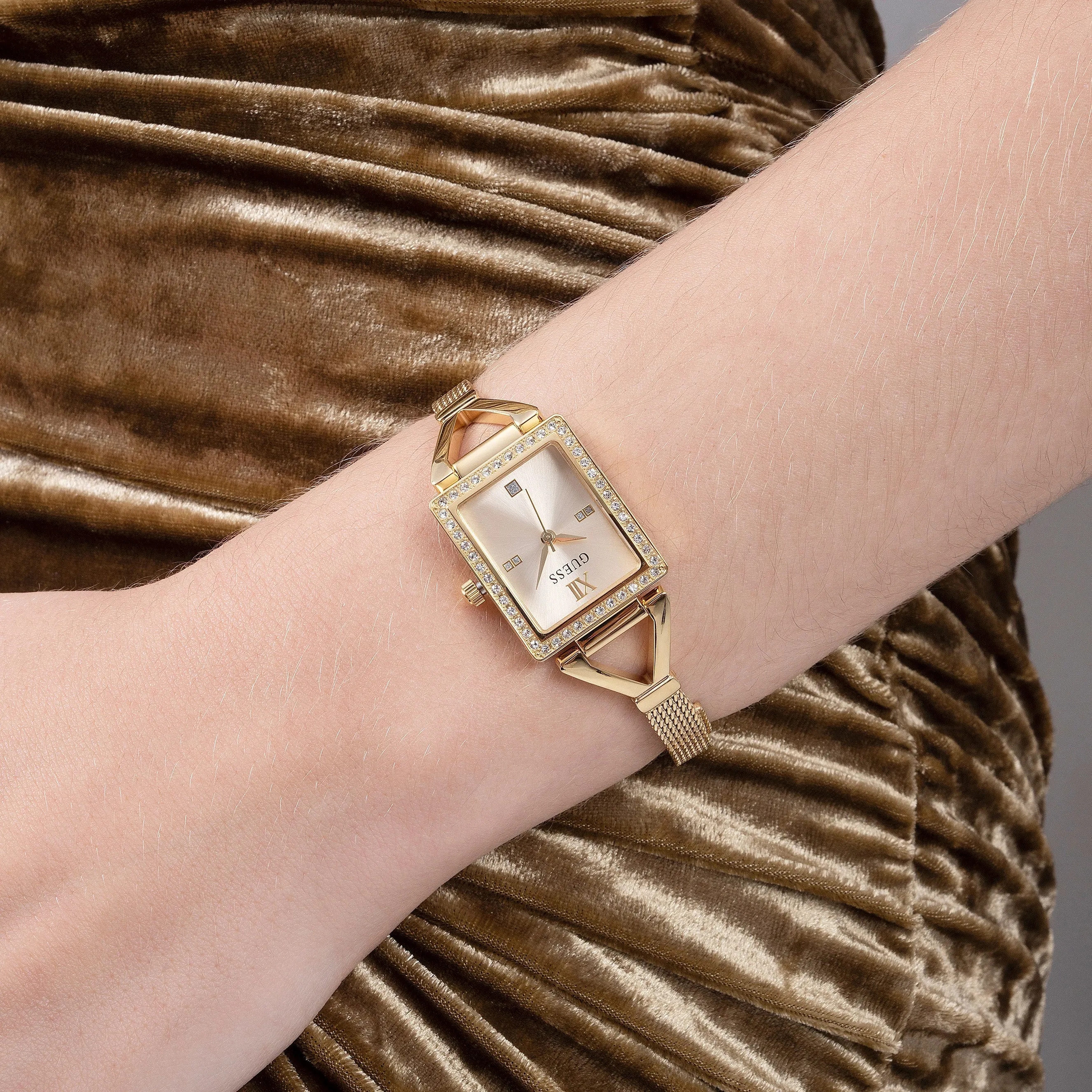 Guess GW0400L2 Ladies Grace Gold Watch