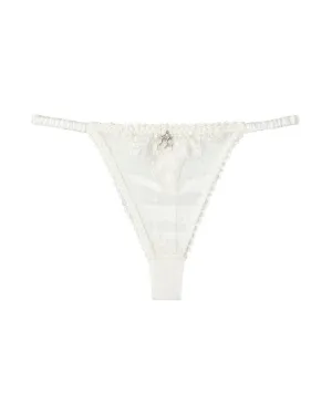 Nelly Thong