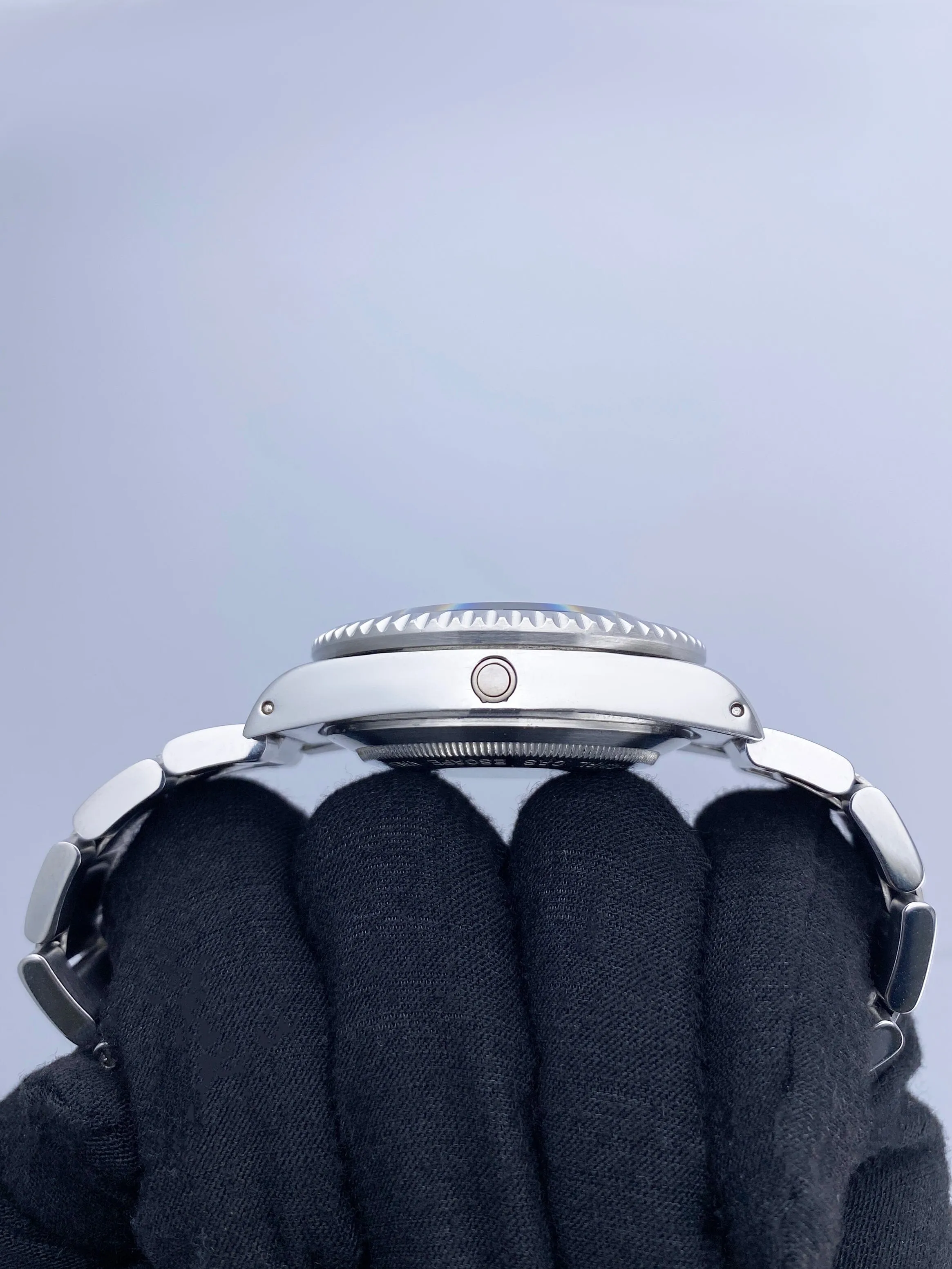 Rolex Sea Dweller 16660 Triple Six Mens Watch