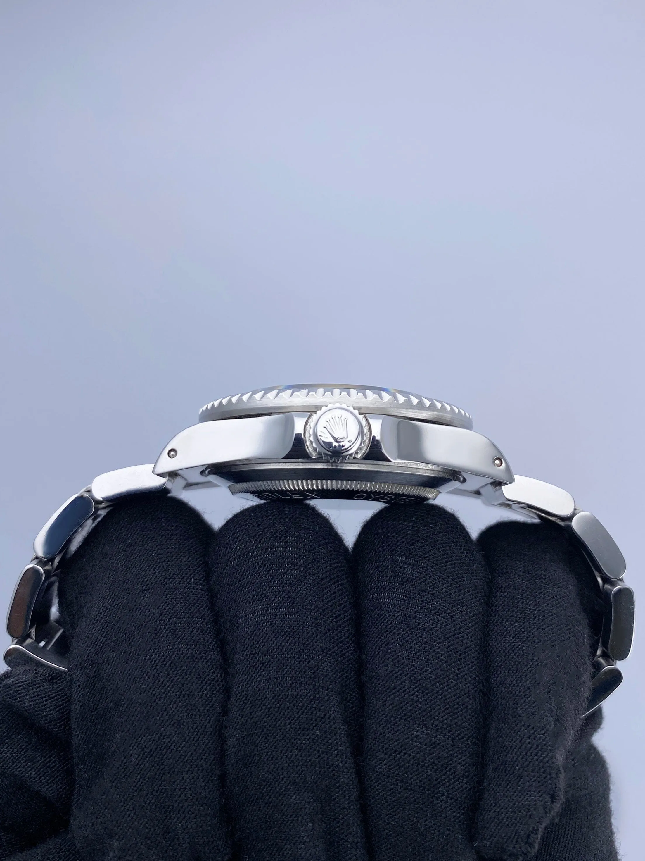Rolex Sea Dweller 16660 Triple Six Mens Watch