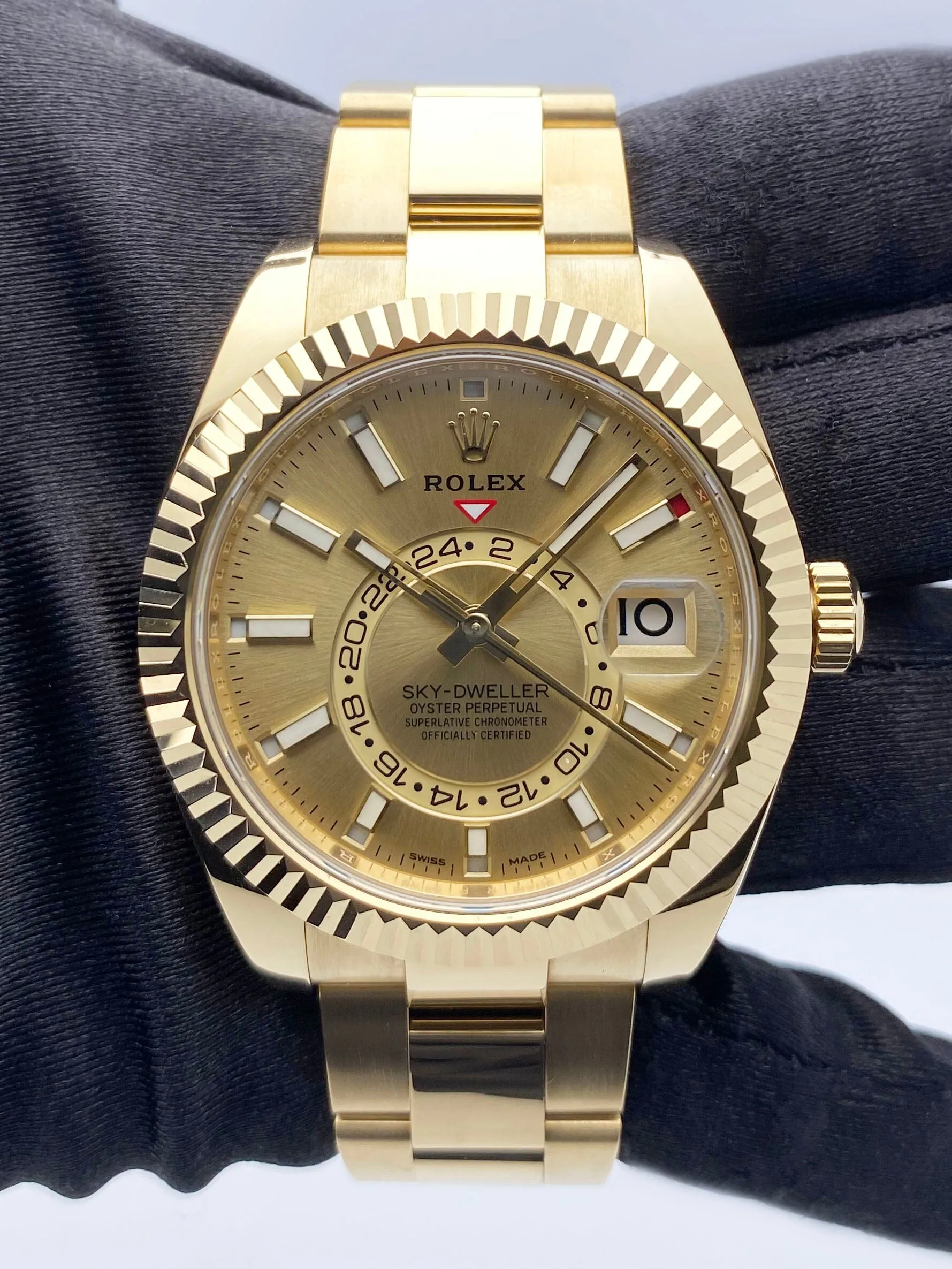 Rolex Sky-Dweller 326938 Champagne Dial Mens Watch Box Papers