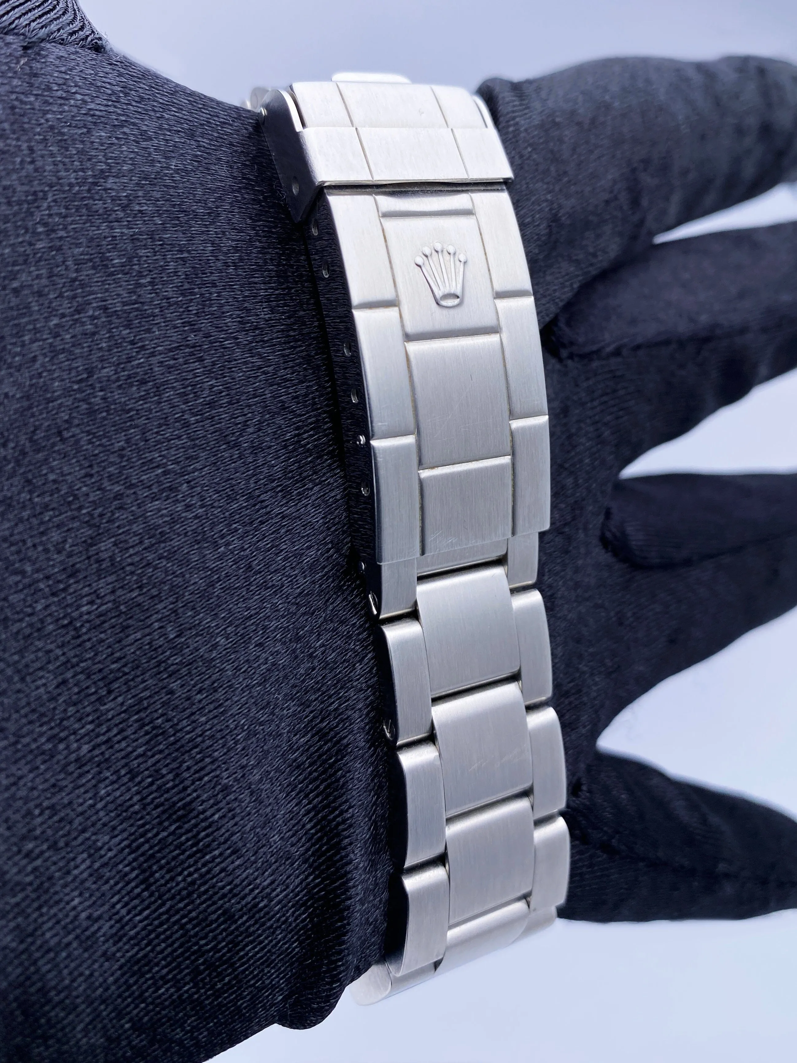 Rolex Submariner Date 16610 Mens Watch