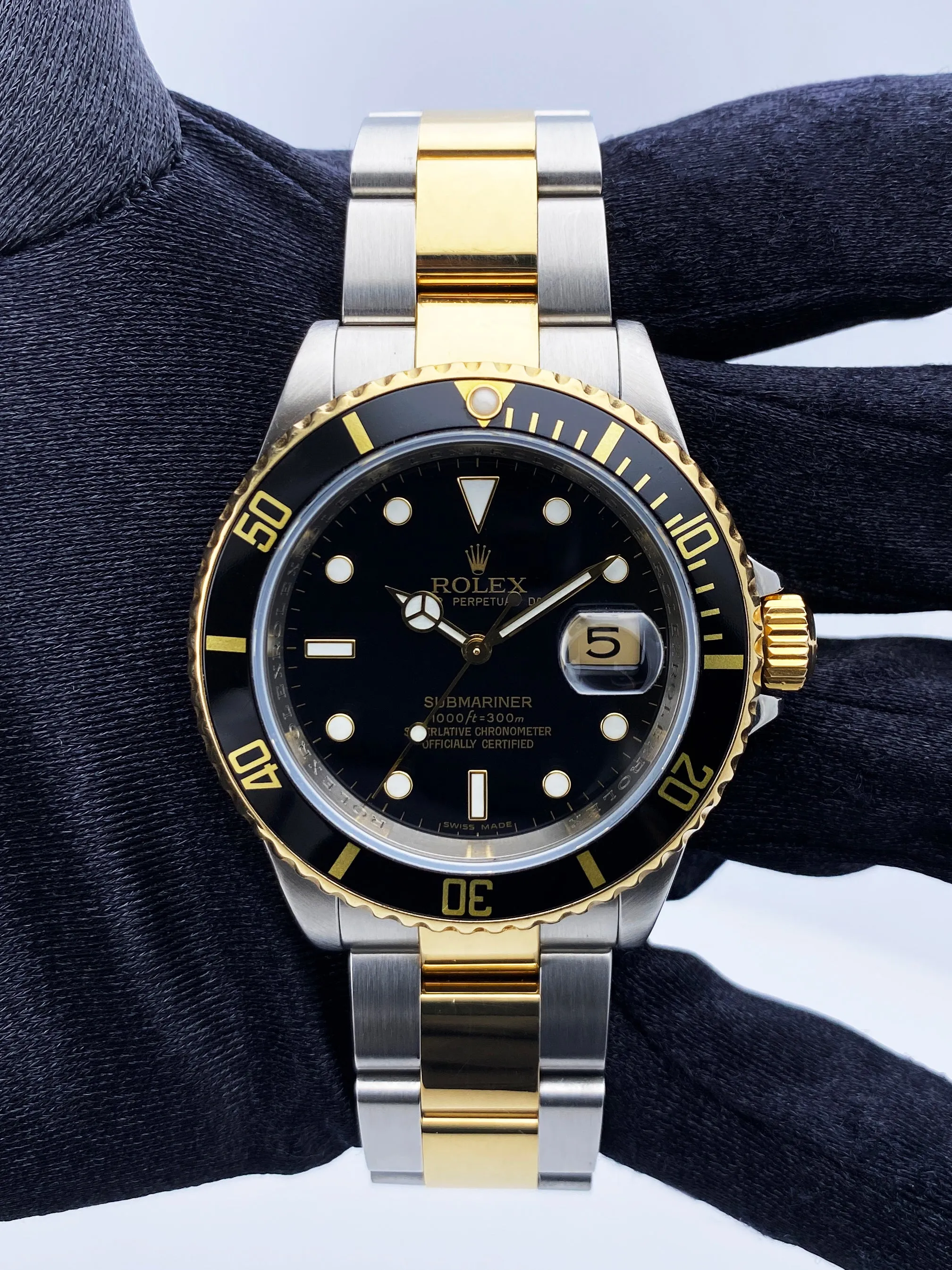 Rolex Submariner Date 16613 Black Dial Engraved Rehaut Mens Watch