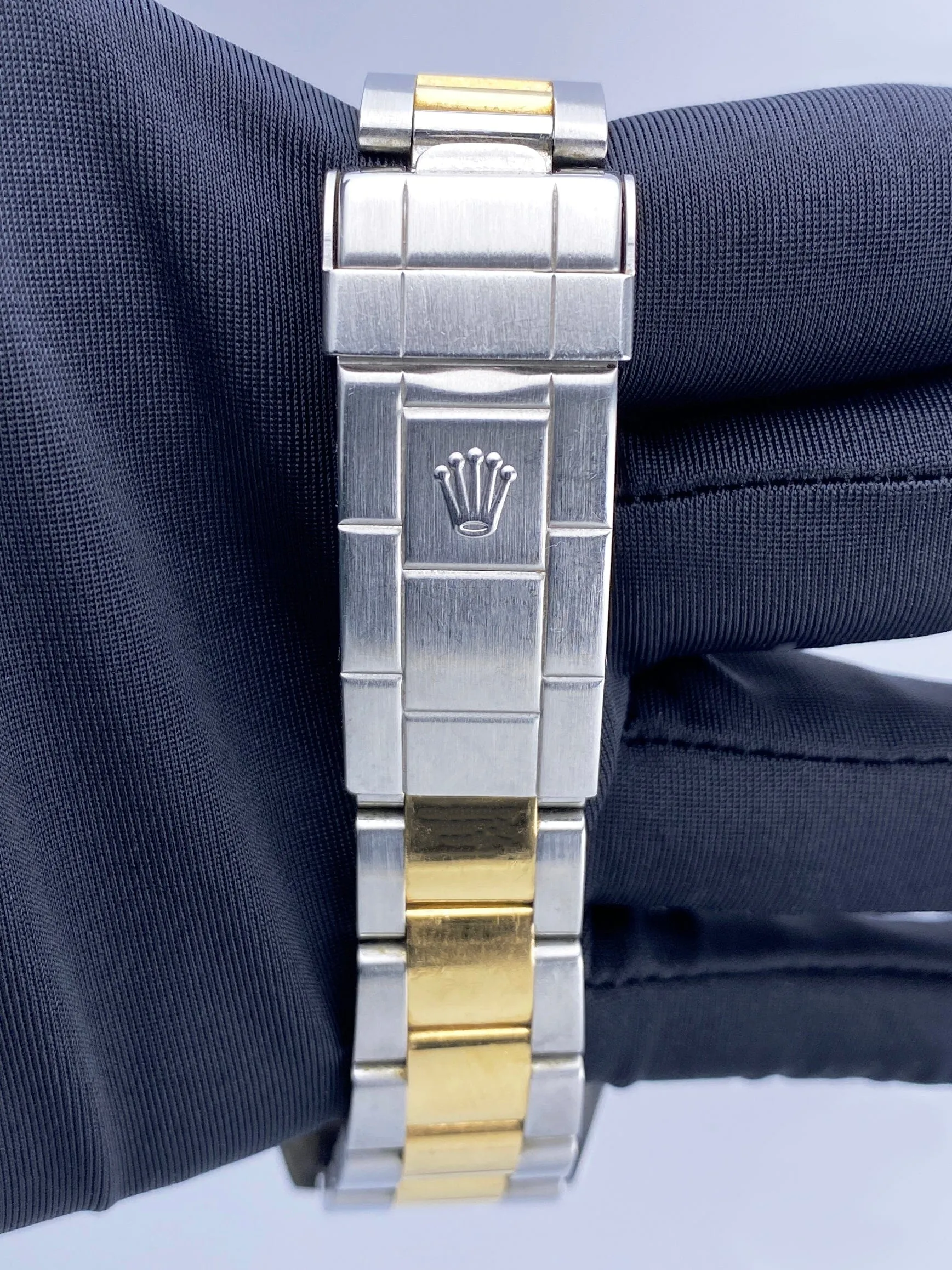 Rolex Submariner Date 16613 Blue Dial Mens Watch Box Papers