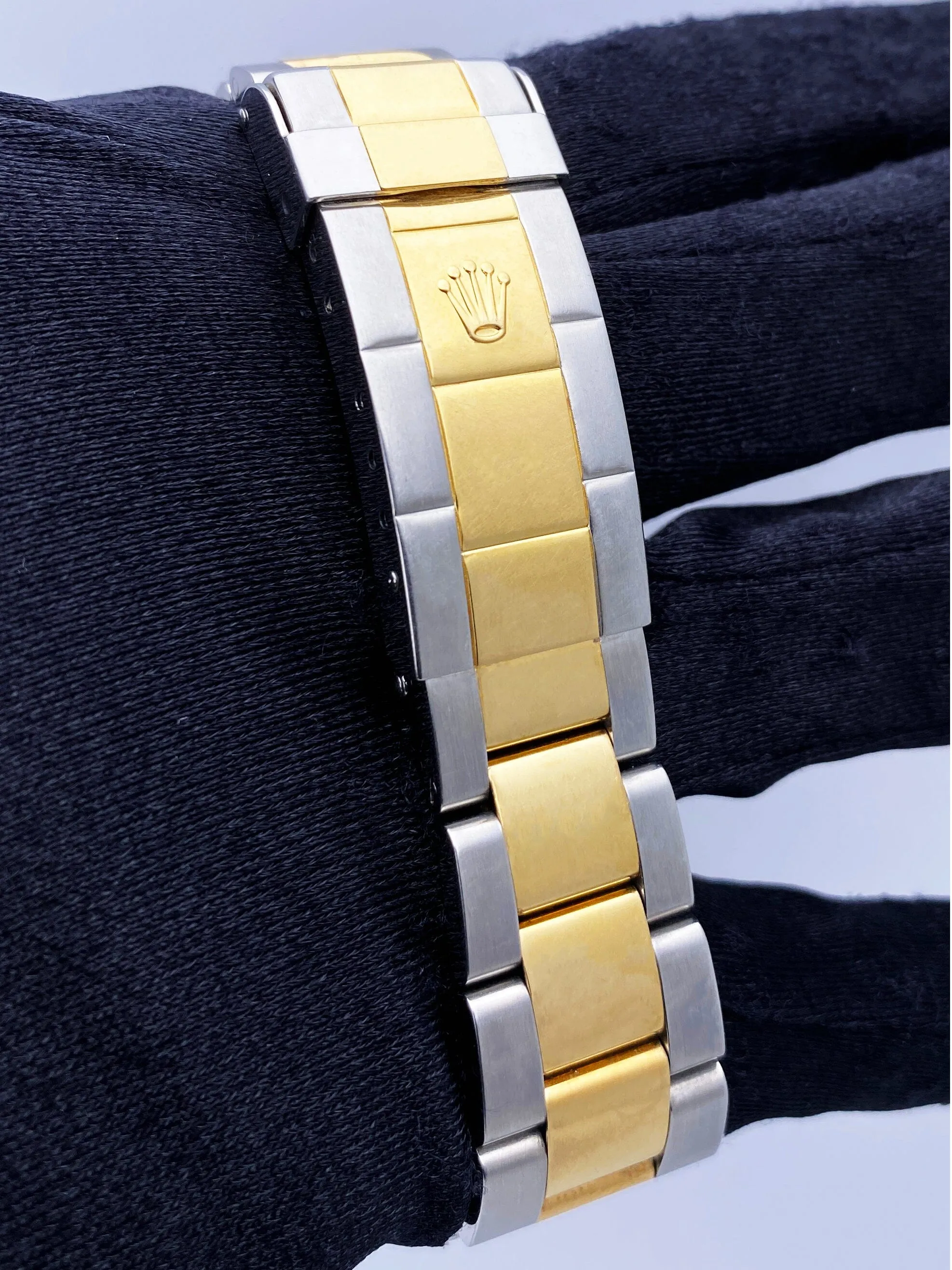 Rolex Submariner Date 16613 Serti Dial Mens Watch