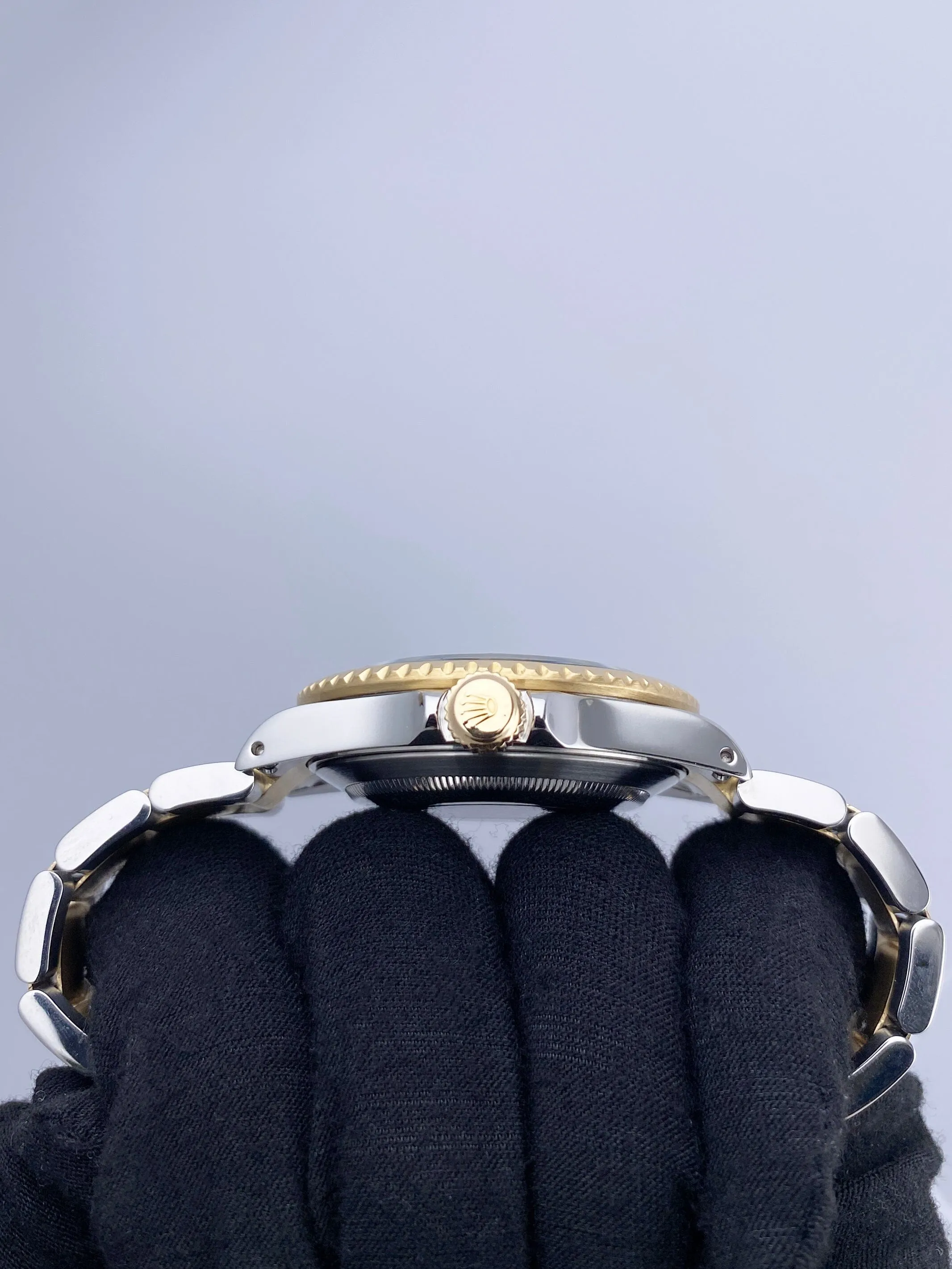 Rolex Submariner Date 16613 Two-Tone Mens Watch