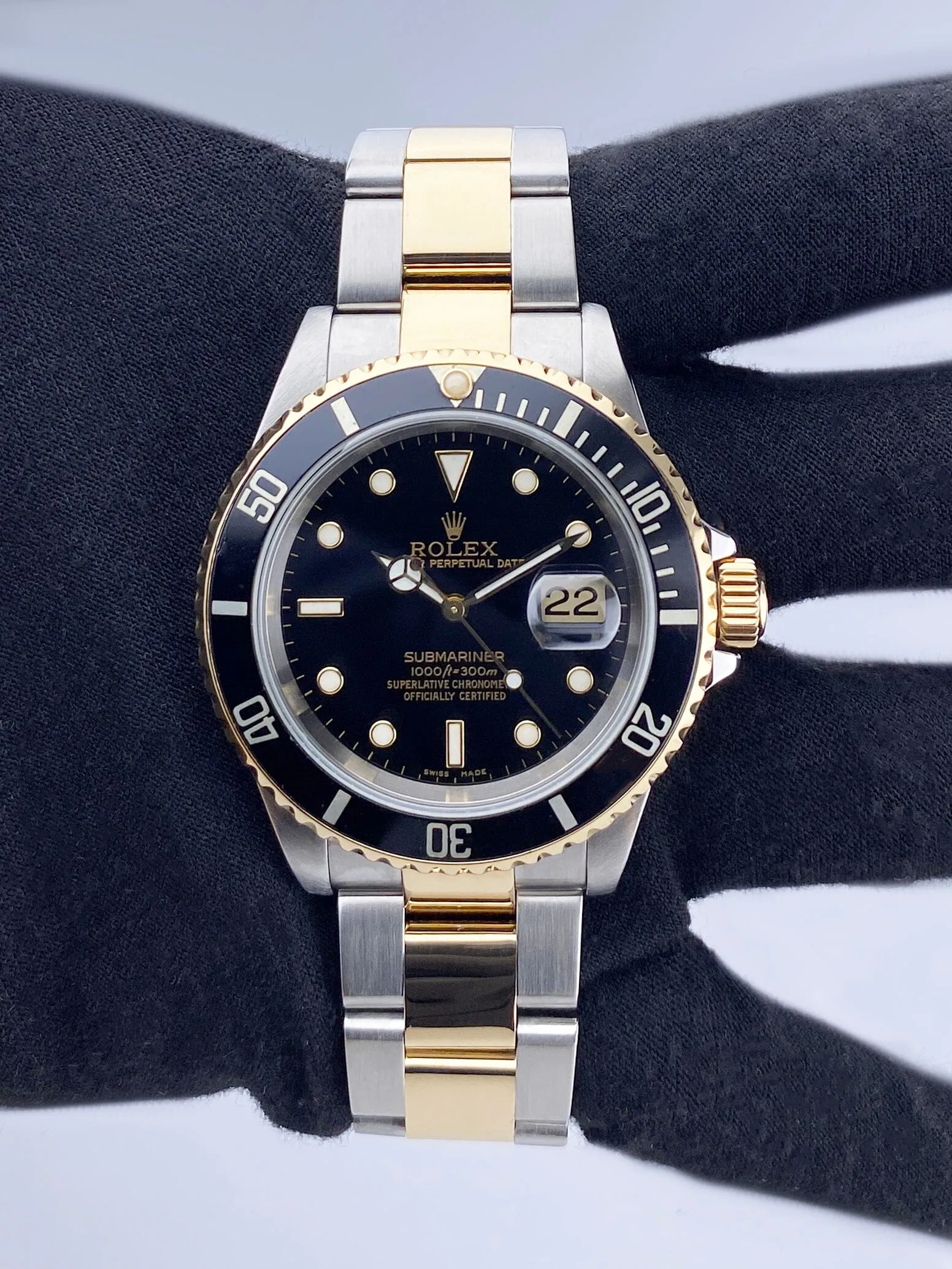Rolex Submariner Date 16613 Two-Tone Mens Watch