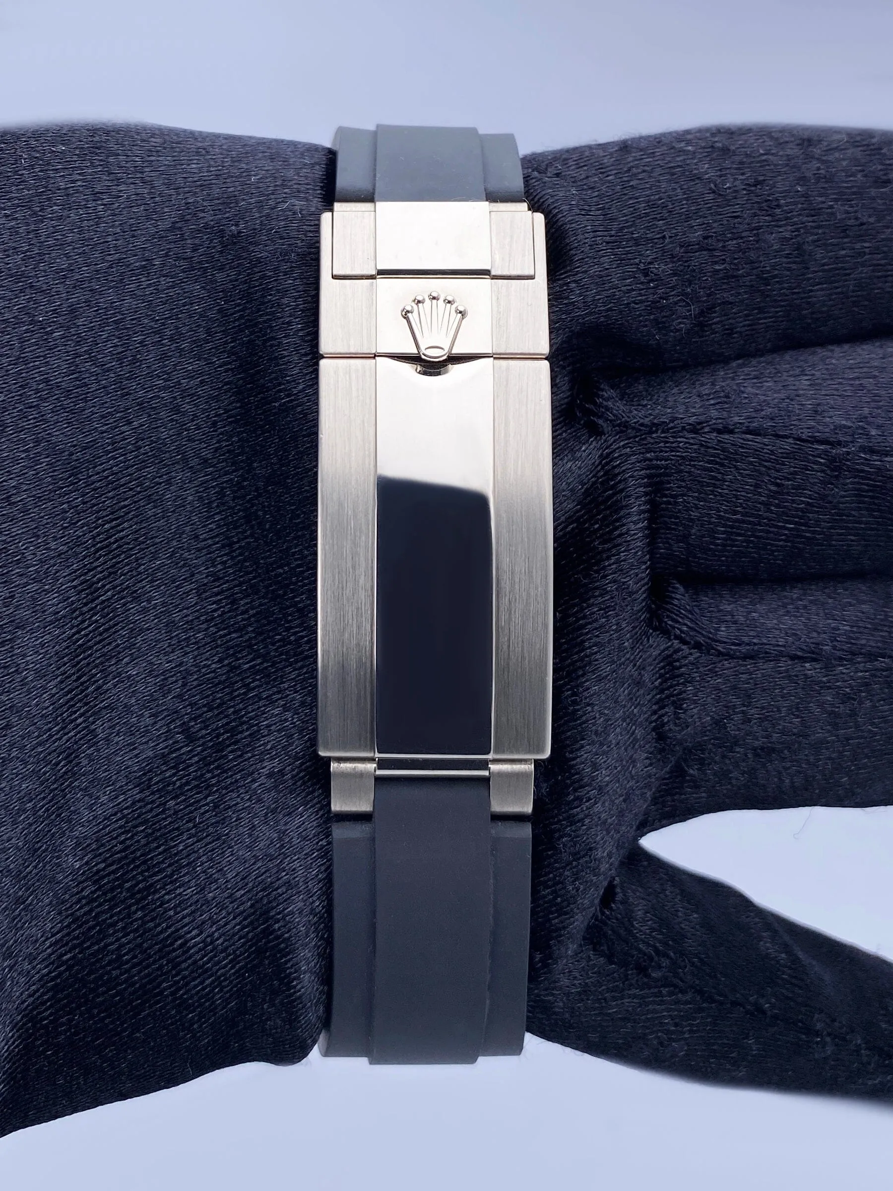 Rolex Yacht-Master 226659 Black Dial 18K White Gold Watch Box Papers