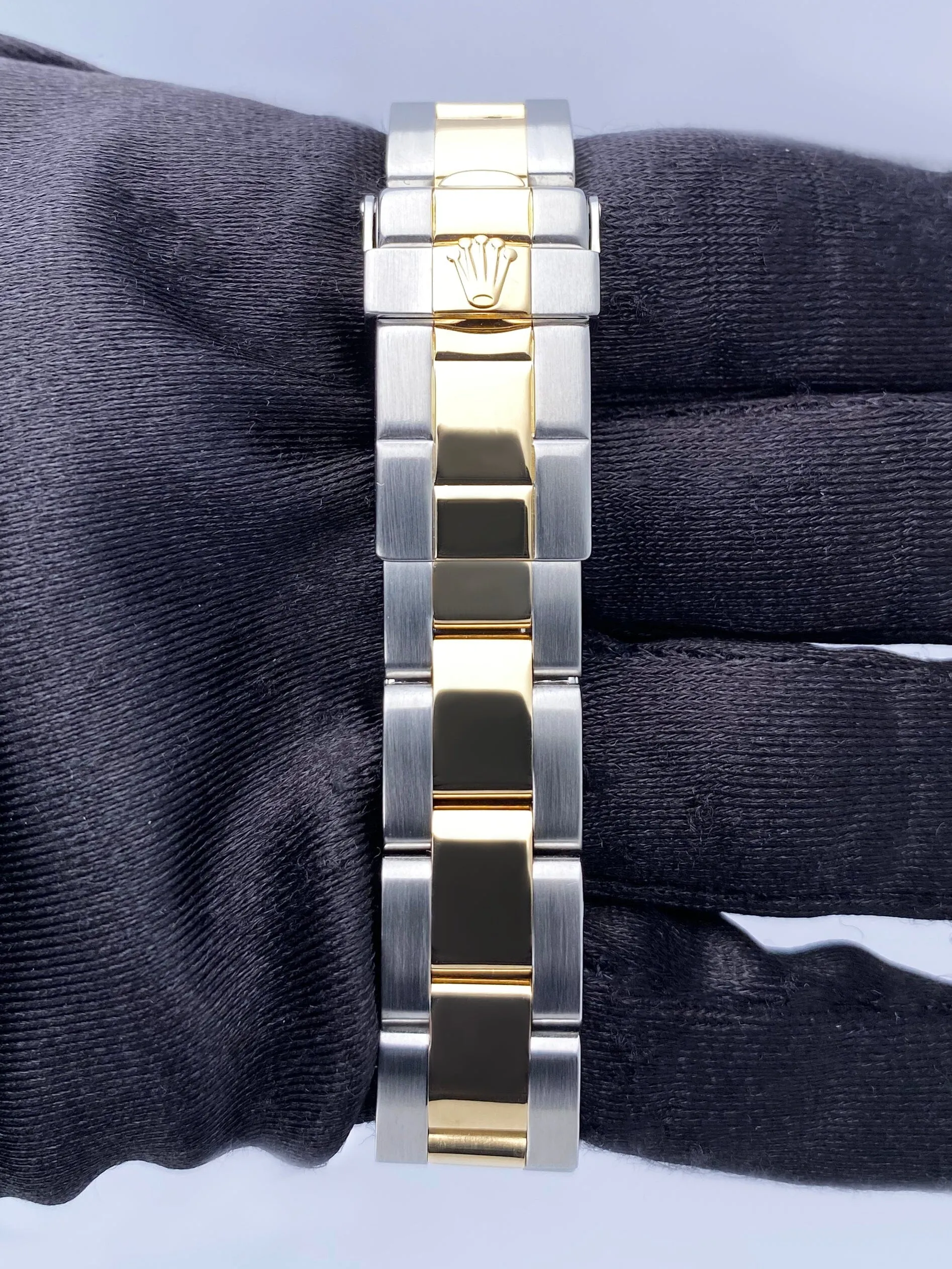 Rolex Yacht Master 69623 18K Yellow Gold & Stainless Steel Ladies Watch