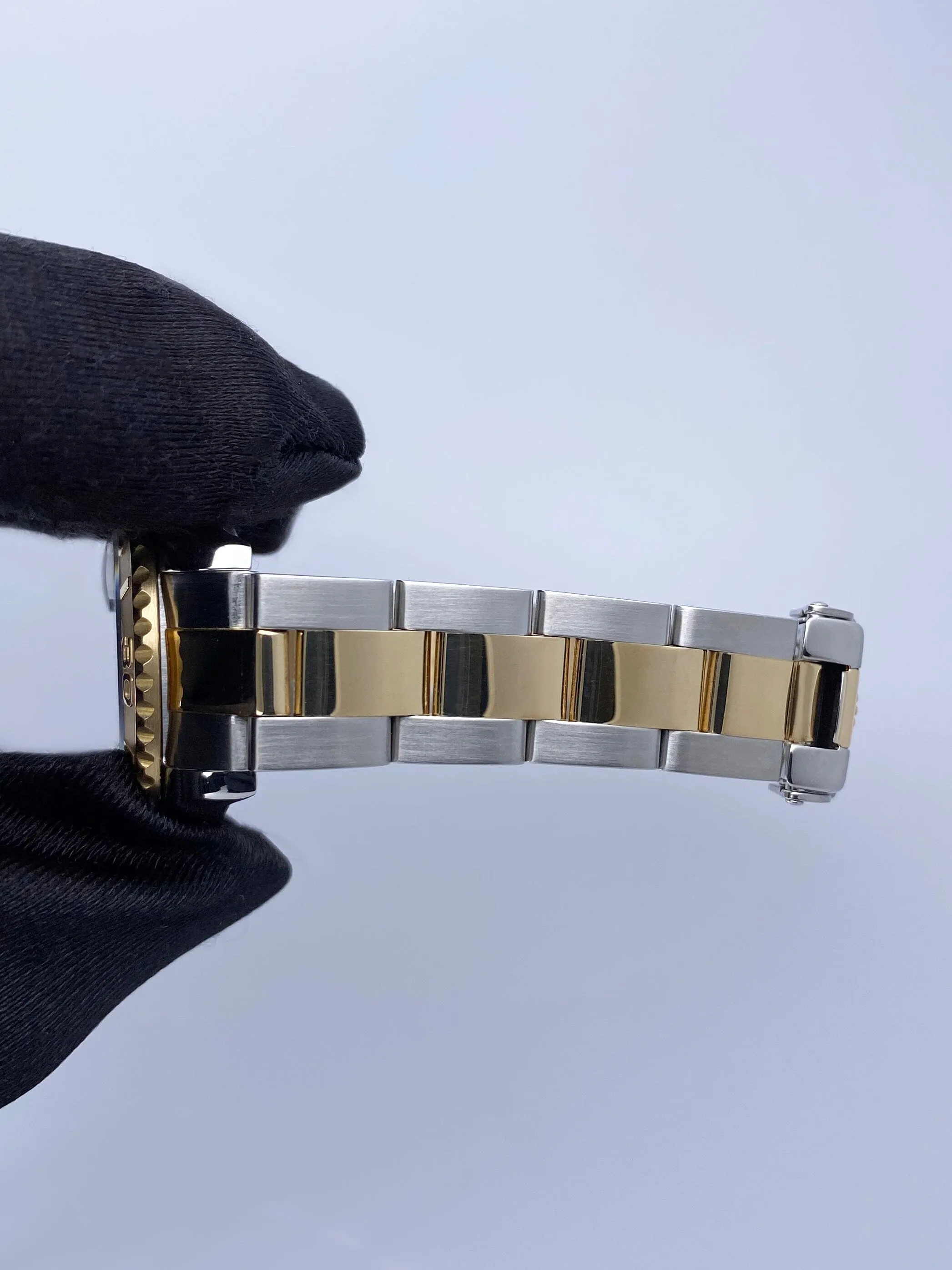 Rolex Yacht Master 69623 18K Yellow Gold & Stainless Steel Ladies Watch