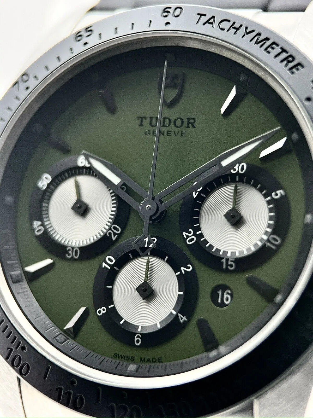 Tudor Fastrider Chronograph Automatic 42mm Steel Mens Strap Watch Date Ref-42010