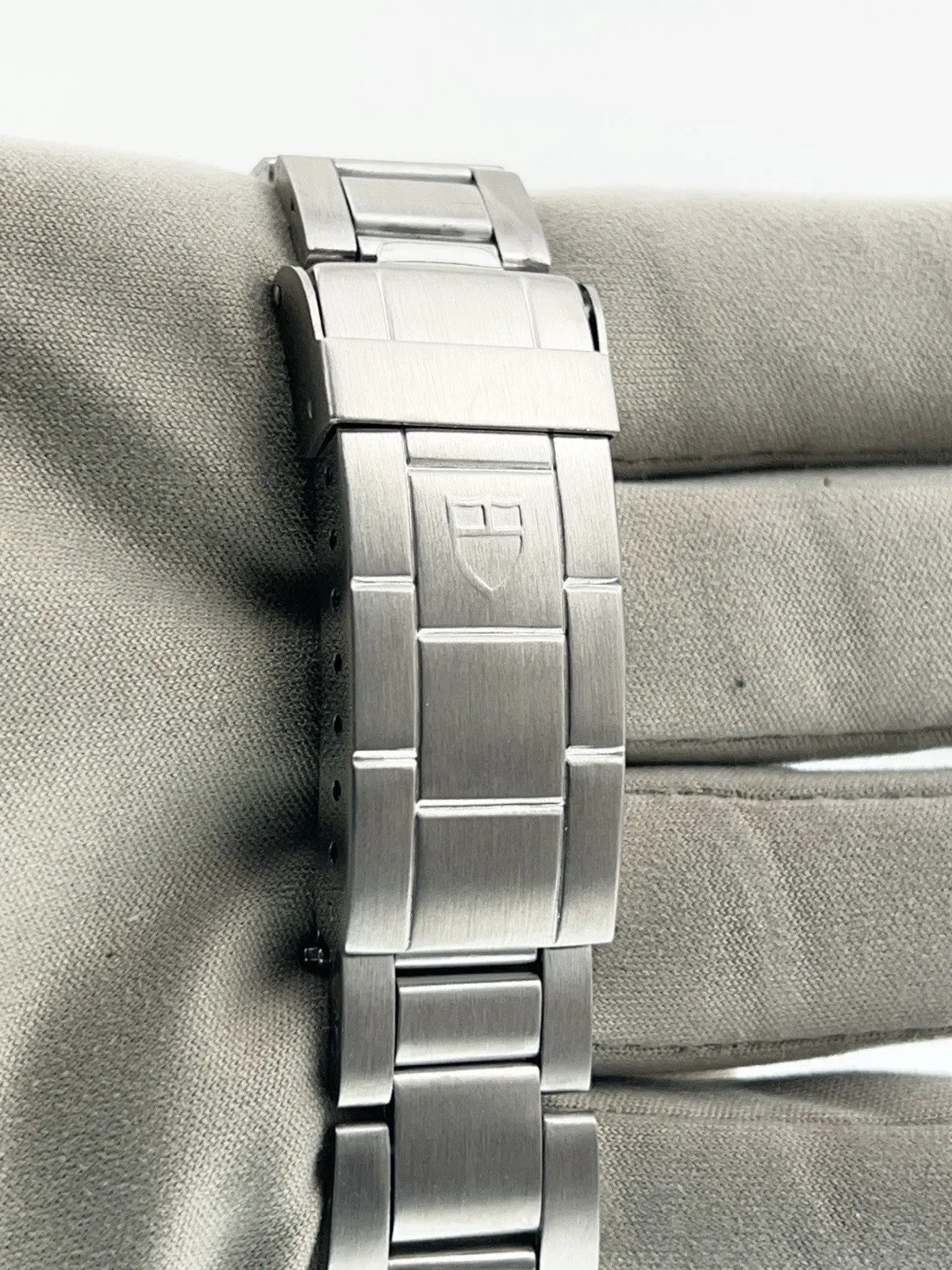 Tudor Submariner Stainless Steel Black Dial 40mm Automatic Mens Watch 79090