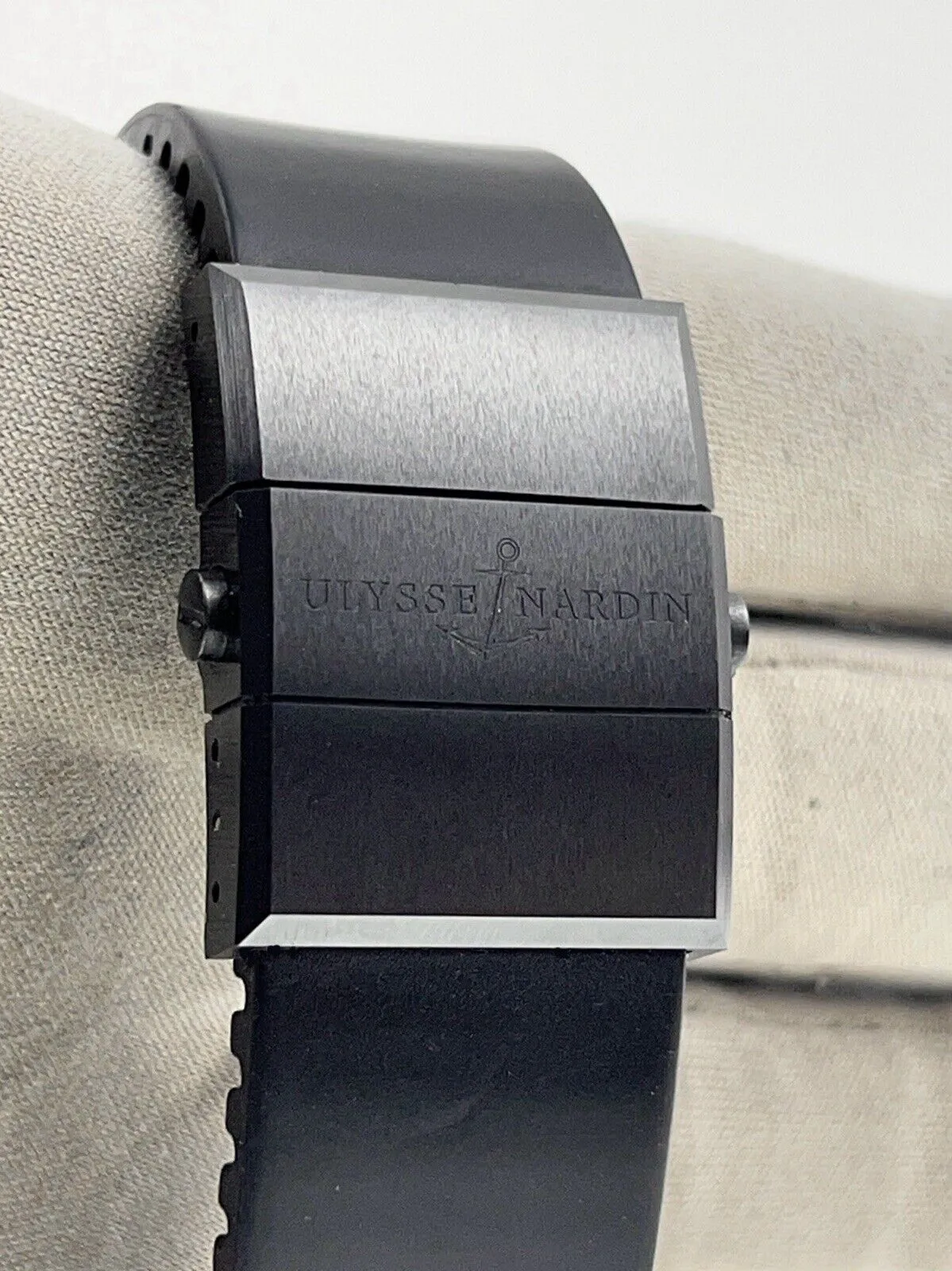 Ulysse Nardin Diver Steel Black Dial 42mm Automatic Mens Watch 263-39 W/ Box