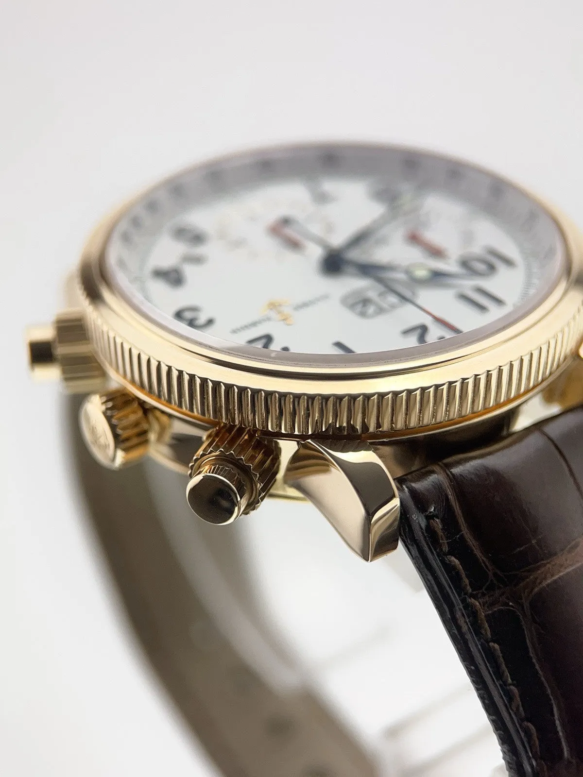 Ulysse Nardin Marine Chronograph 18k Yellow Gold White Dial 40mm Watch 516-22