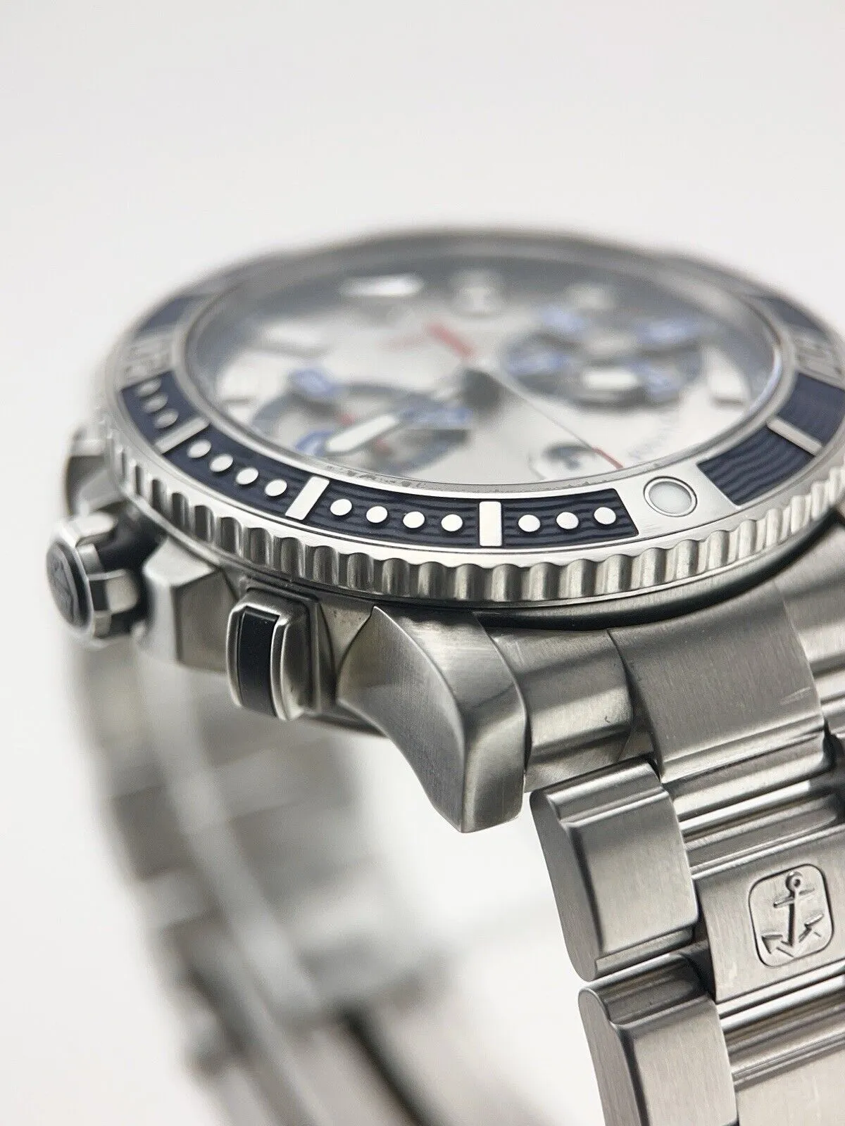 Ulysse Nardin Maxi Marine Chronograph Steel Silver Dial 42mm Watch 8003-102