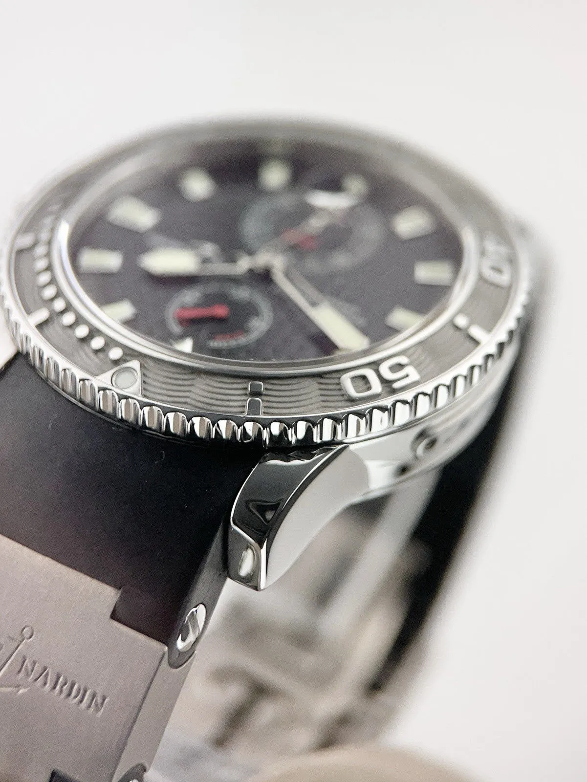 Ulysse Nardin Maxi Marine Diver Stainless Steel Black Dial Watch - For Parts