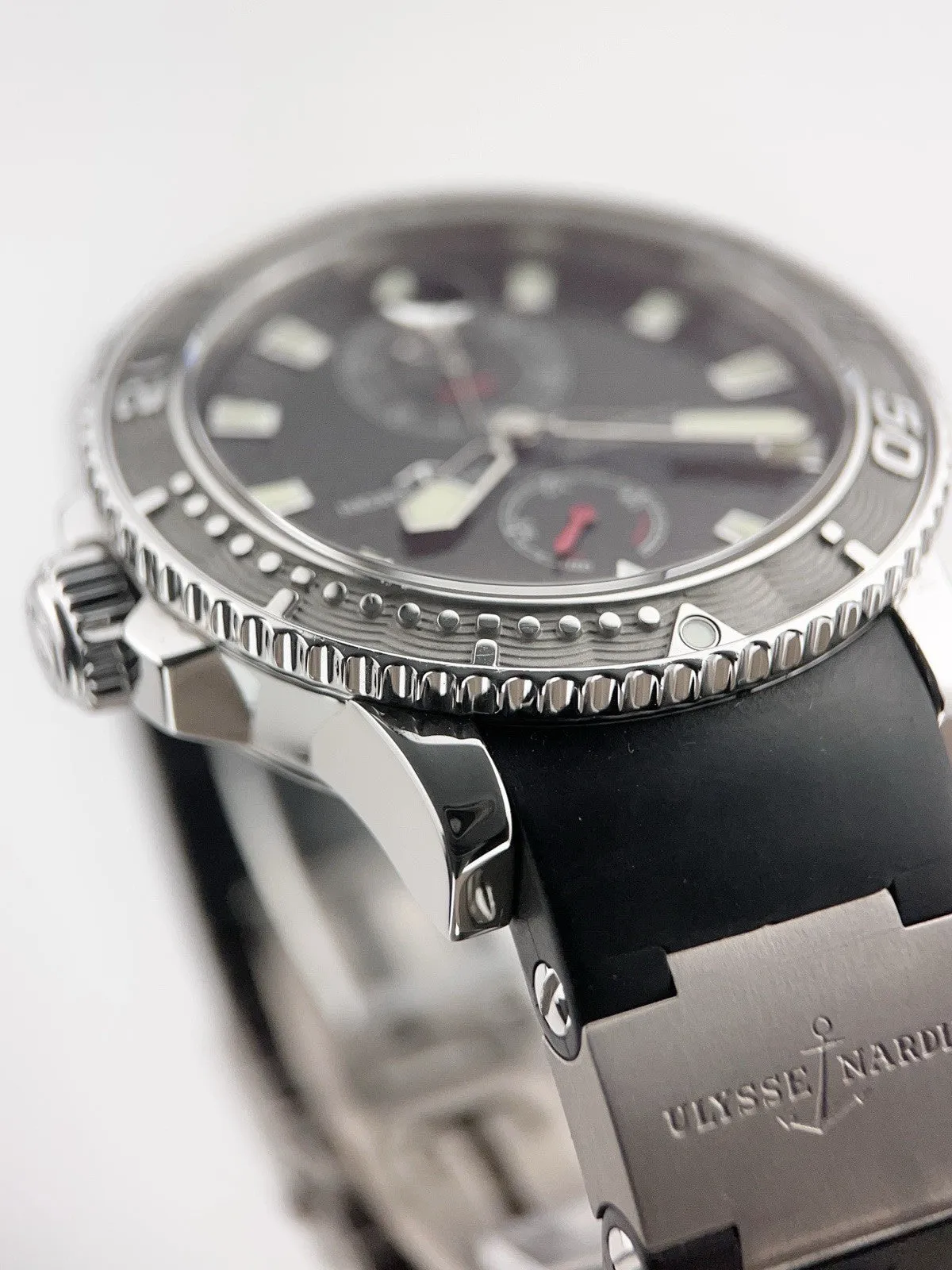 Ulysse Nardin Maxi Marine Diver Stainless Steel Black Dial Watch - For Parts