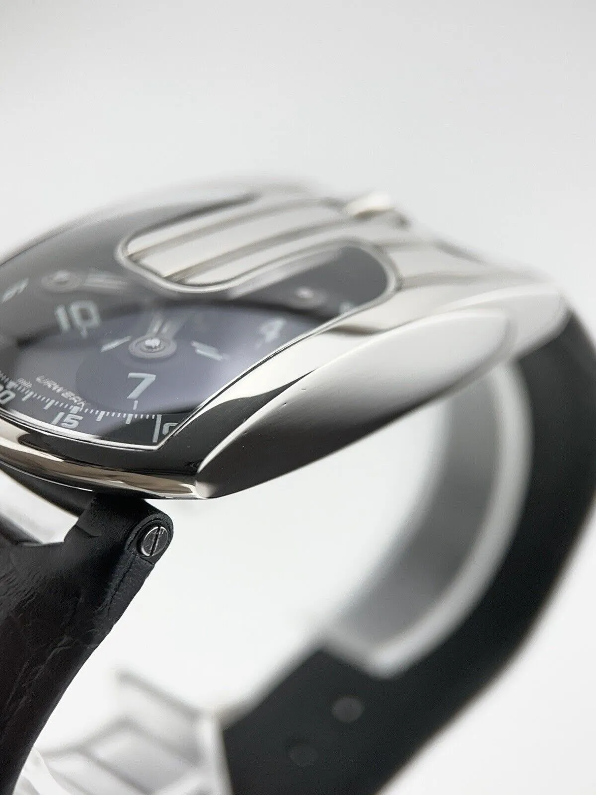 Urwerk 18k White Gold Black Manual Wind Movment Mens Watch 103.07