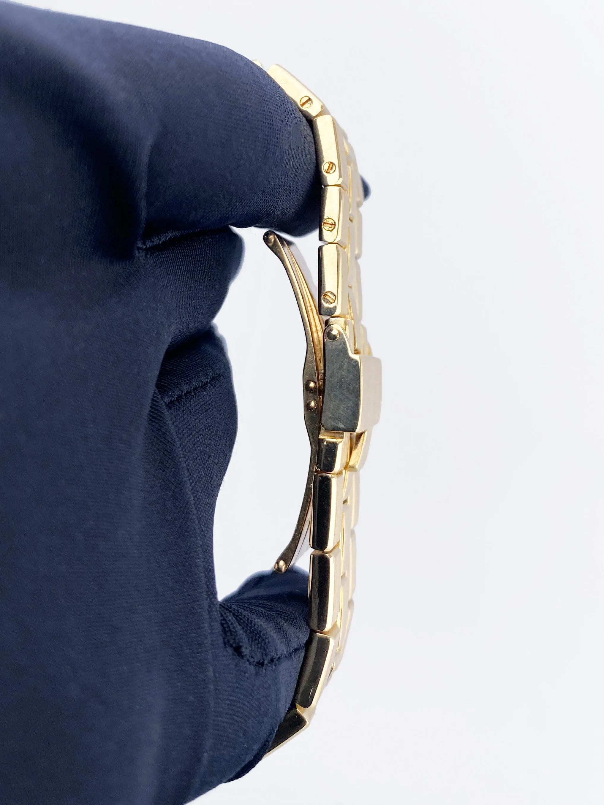 Vacheron Constantin Overseas 42050 18K Yellow Gold Mens Watch