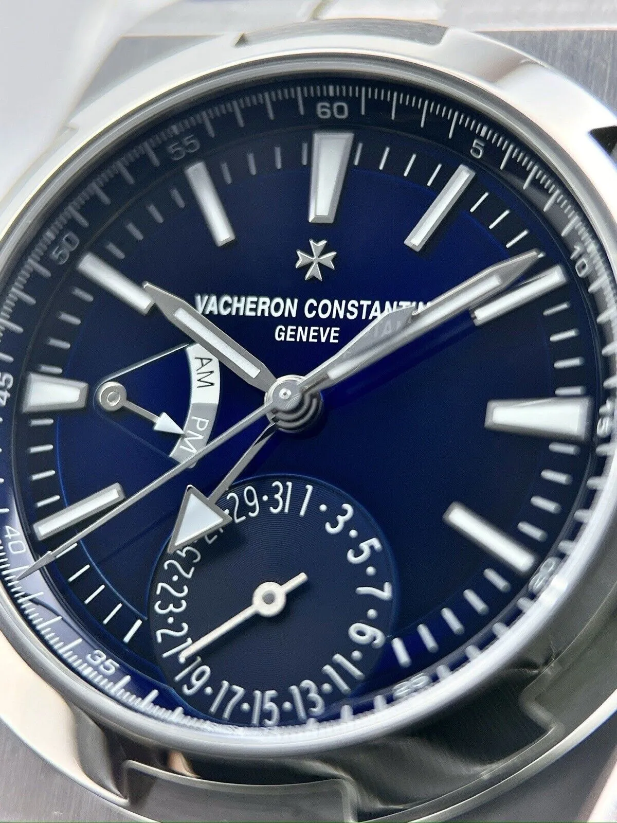Vacheron Constantin Overseas Dual Time 41mm Automatic Blue 7900V Box & Papers
