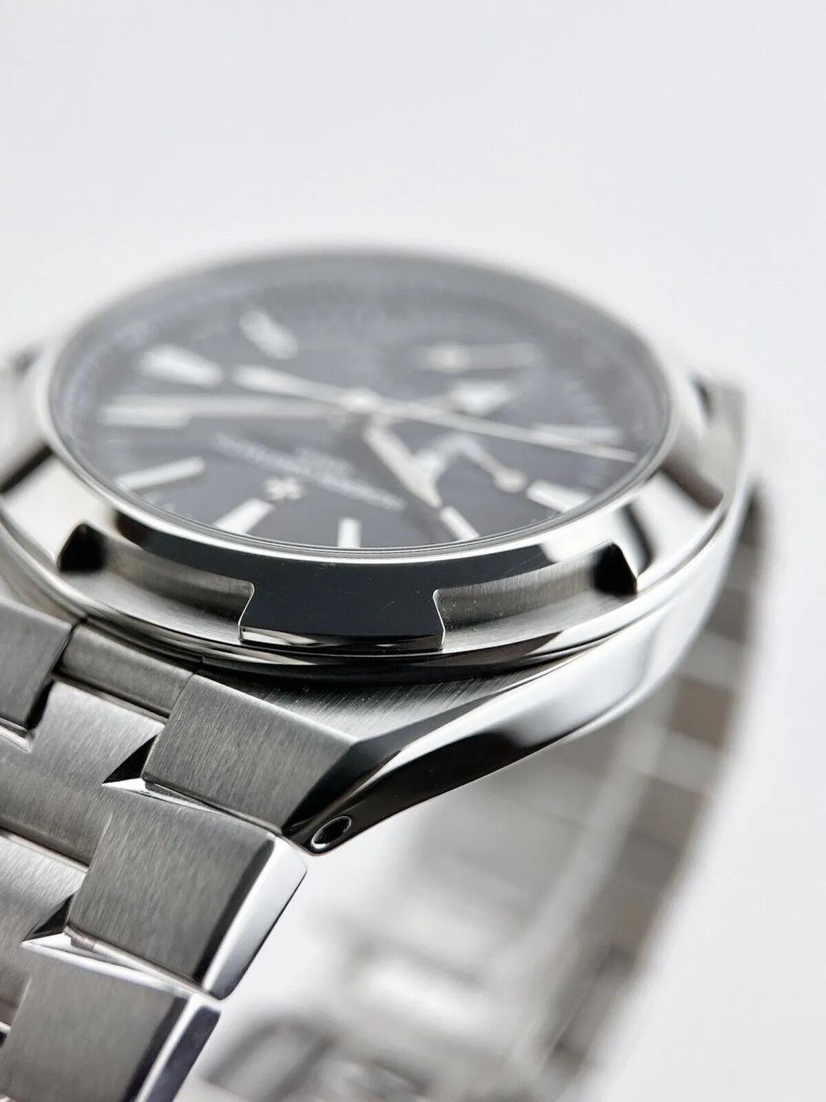 Vacheron Constantin Overseas Dual Time 41mm Automatic Blue 7900V Box & Papers