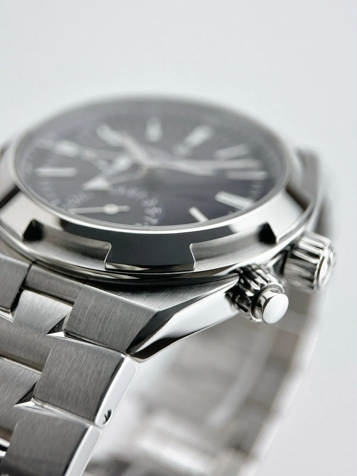 Vacheron Constantin Overseas Dual Time 41mm Automatic Blue 7900V Box & Papers