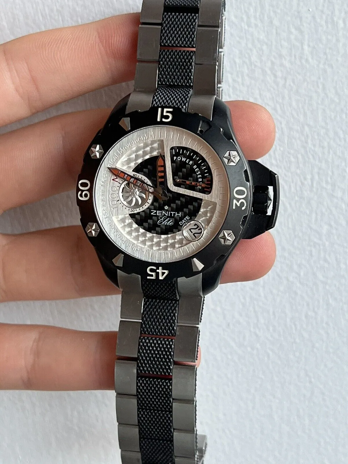 Zenith Defy Extreme Titanium Automatic Diver Watch Power Reserve 96.0515.685