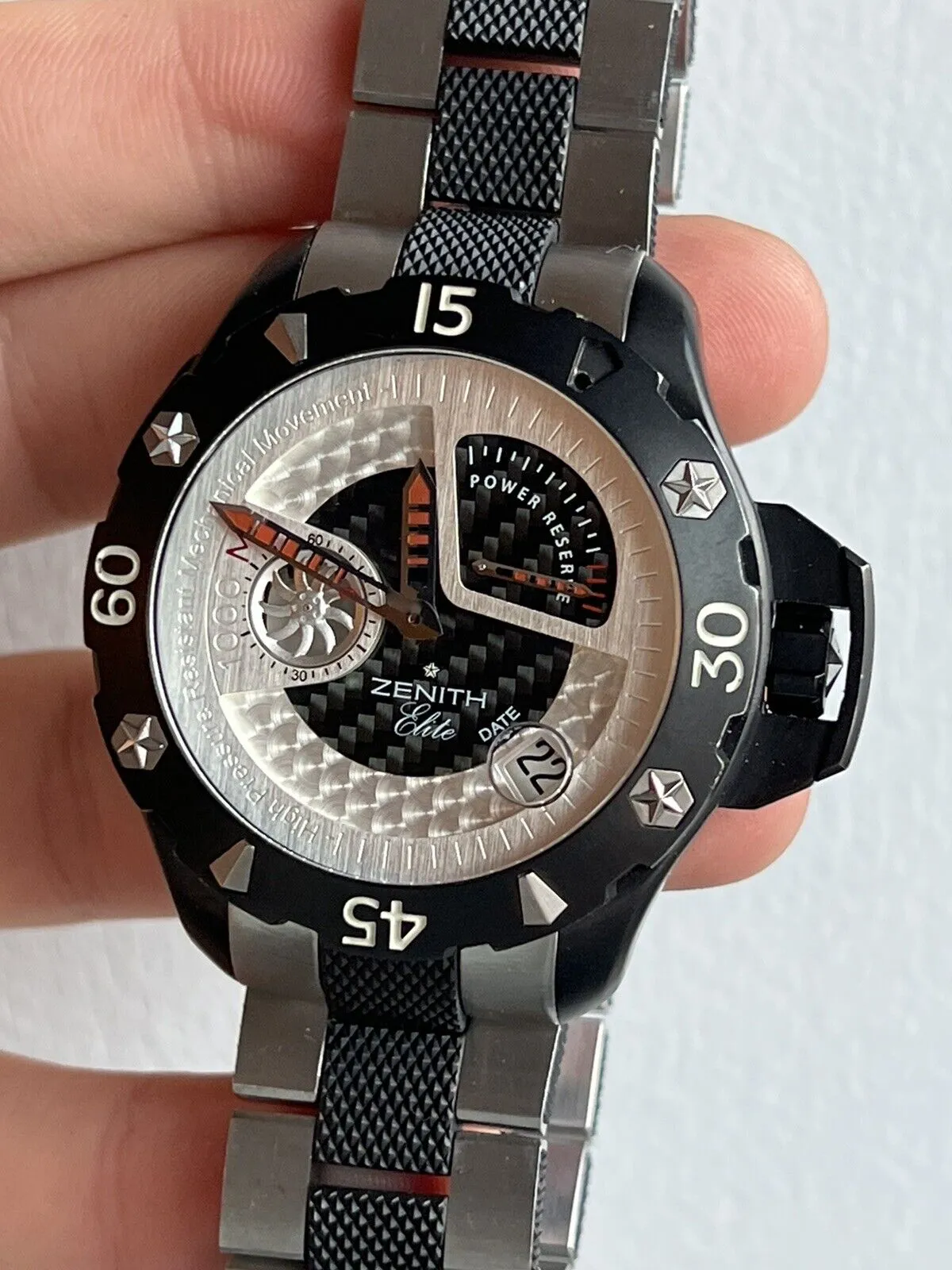 Zenith Defy Extreme Titanium Automatic Diver Watch Power Reserve 96.0515.685