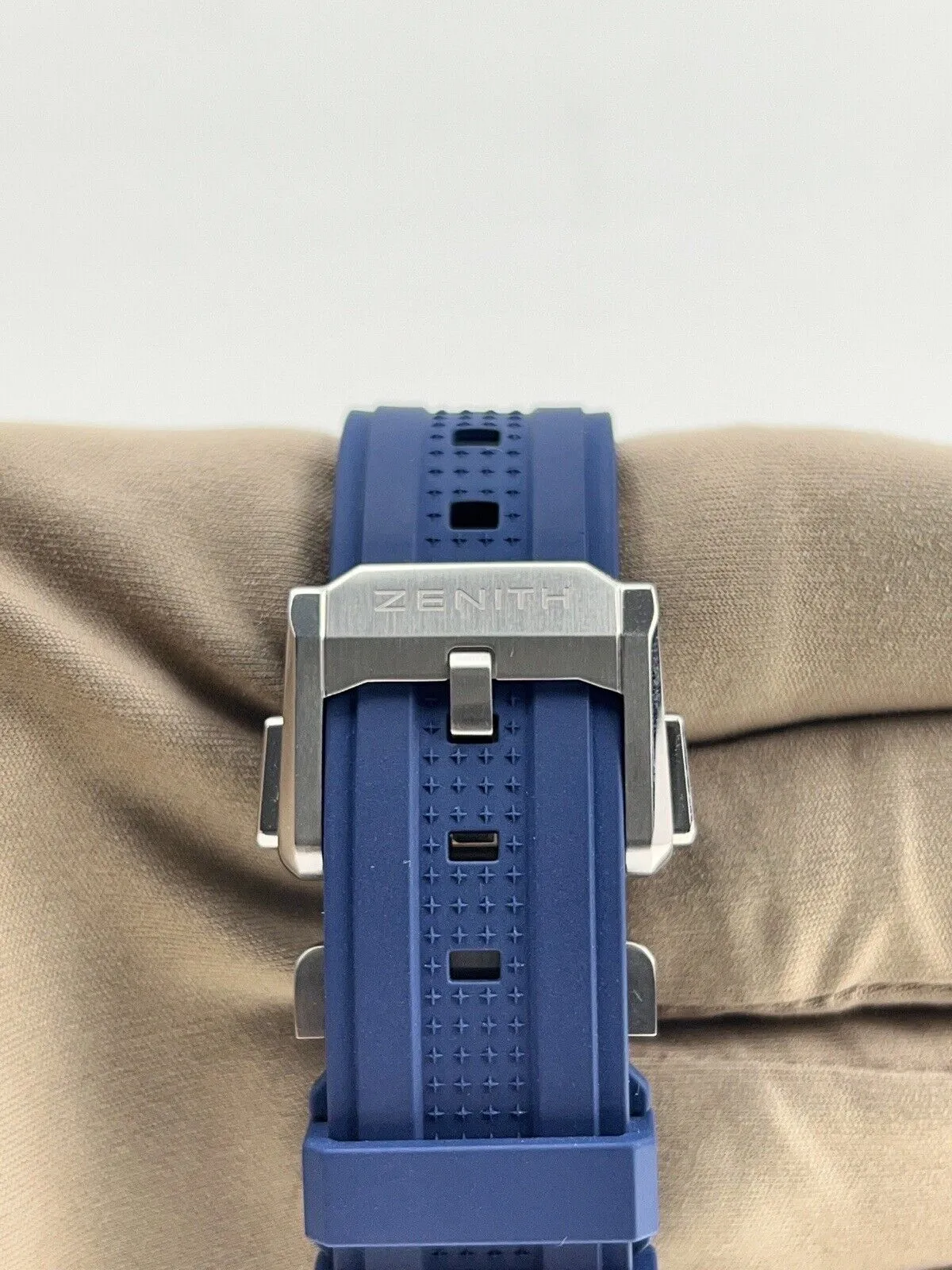 Zenith Defy Skyline Blue 41mm Automatic Mens Steel Watch 03.9300.3620/51.I001