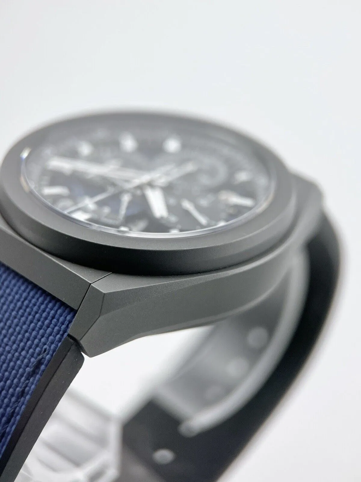 Zenith El Primero Defy Skeleton 44mm Watch Automatic 97.9001.9004/81 - B&P